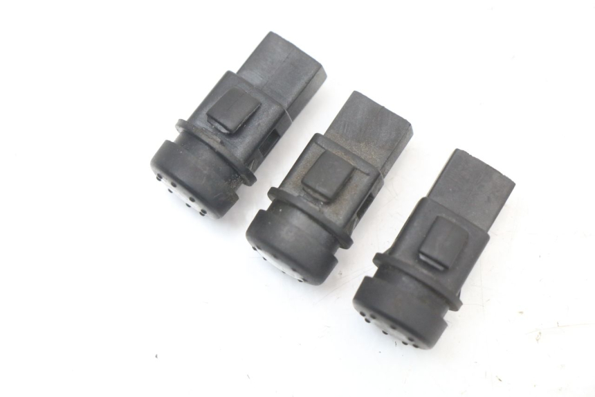 photo de SET SCHAKELAARS PIAGGIO X8 125 (2004 - 2007) - Detail van het onderdeel