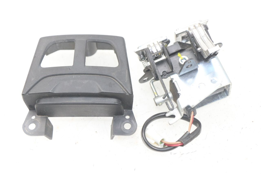 photo de SET SCHAKELAARS YAMAHA YP T-MAX TMAX 530 (2017 - 2020) - Technische close-up