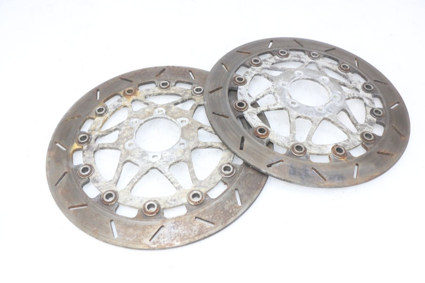 photo de SET VOORSTE REMSCHIJVEN HONDA CBR RR FIREBLADE 900 (1992 - 1994) - Zoom op componenten