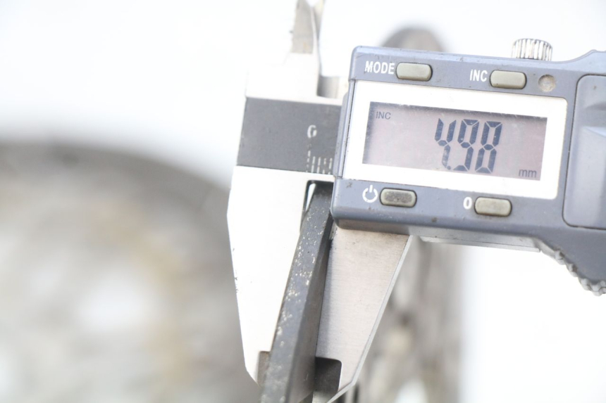 photo de SET VOORSTE REMSCHIJVEN HONDA CBR RR FIREBLADE 900 (1992 - 1994) - Focus op structuur