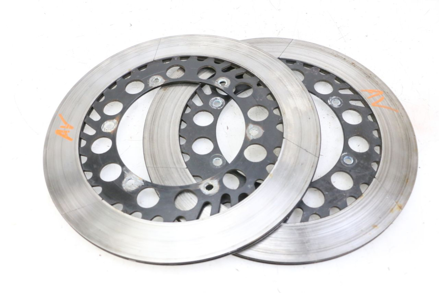 photo de SET VOORSTE REMSCHIJVEN YAMAHA FJ 36Y 1100 (1984 - 1985) - Markeringen en referenties