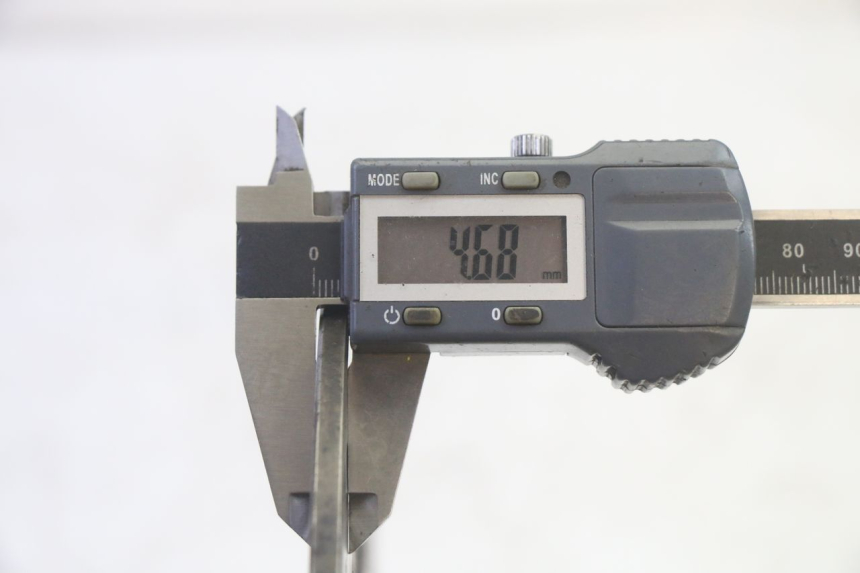 photo de SET VOORSTE REMSCHIJVEN KAWASAKI GPZ RX 1000 (1986 - 1988) - Kenmerkende details