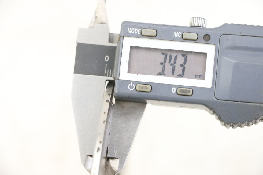 photo de SET VOORSTE REMSCHIJVEN MASAI XL 50 (2012 - 2019) - Detail van het onderdeel