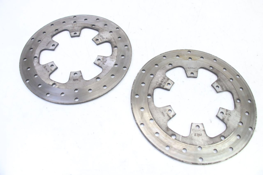 photo de SET VOORSTE REMSCHIJVEN PIAGGIO MP3 500 (2014 - 2017) - Hoofdaanzicht