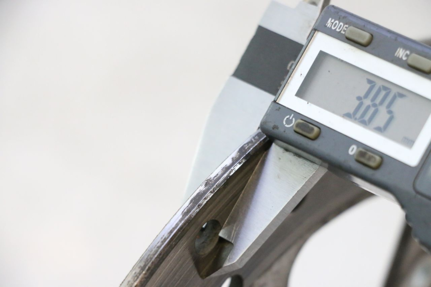 photo de SET VOORSTE REMSCHIJVEN PIAGGIO MP3 125 (2006 - 2014) - Detail van het onderdeel