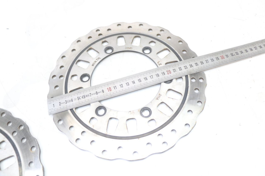 photo de SET VOORSTE REMSCHIJVEN REGAL RAPTOR RAXTER 2 125 (2007 - 2015) - Zoom op gebruiksstaat