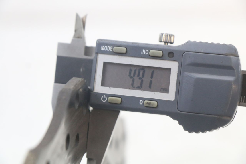 photo de SET VOORSTE REMSCHIJVEN YAMAHA TDM ABS 900 (2002 - 2014) - Staat van het oppervlak