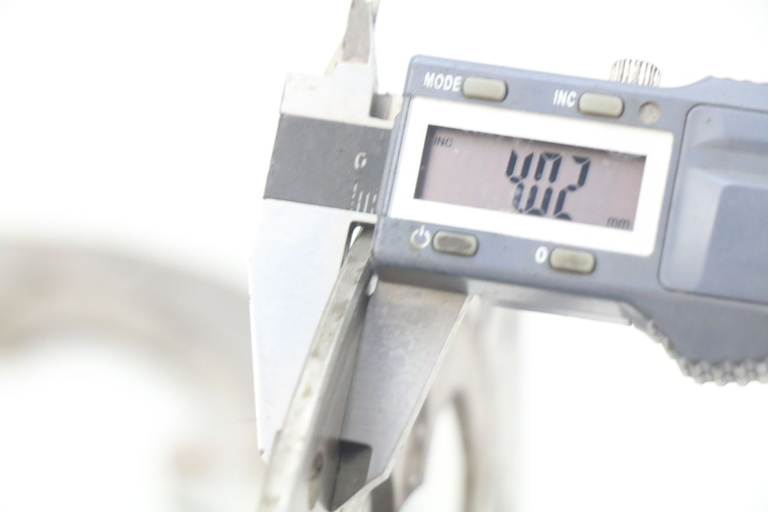 photo de SET VOORSTE REMSCHIJVEN PIAGGIO X9 EVOLUTION 125 (2003 - 2007) - Detail van het onderdeel