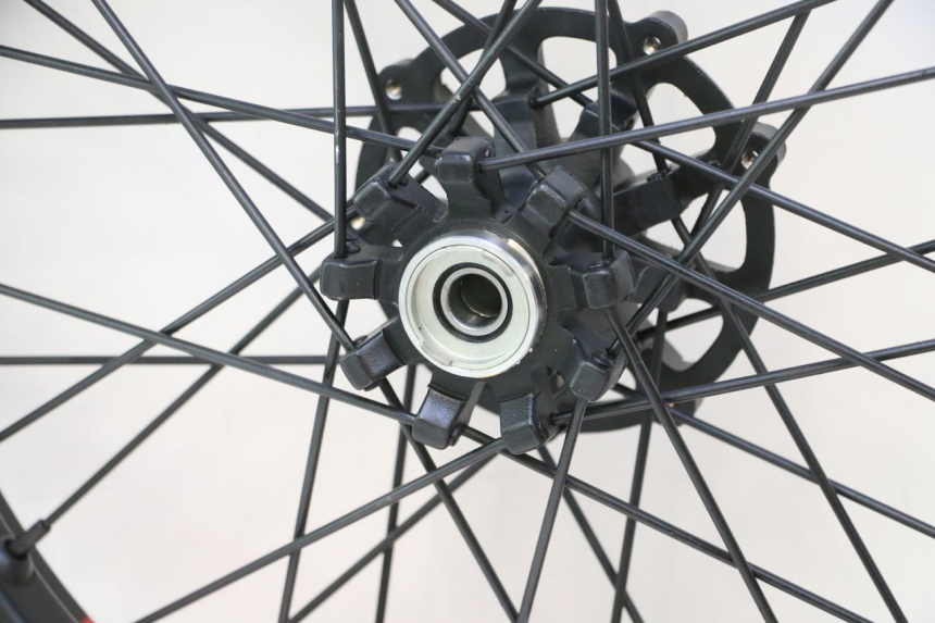 photo de PAAR VELGEN HM HONDA CRM DERAPAGE RR 50 (2006 - 2017) - Kenmerkende details