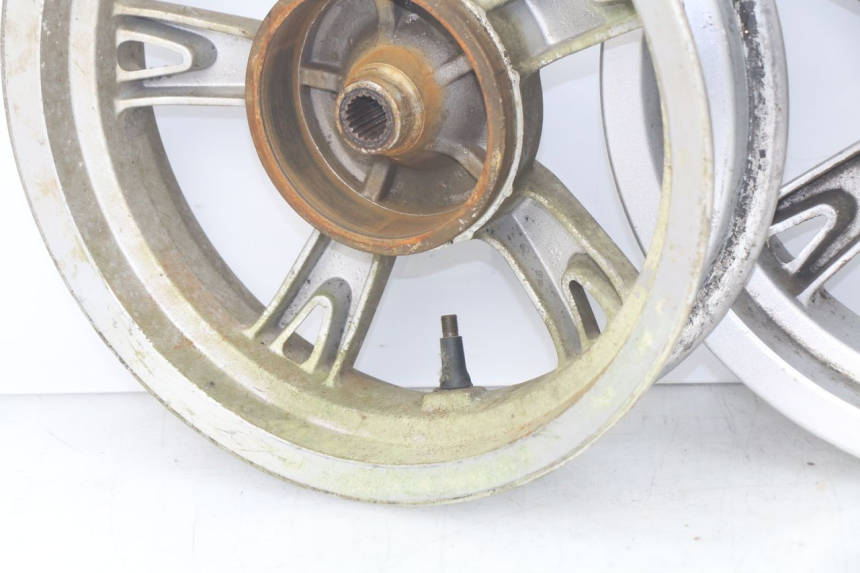 photo de SET VELGEN PEUGEOT KISBEE 4T 50 (2010 - 2017) - Detail van het onderdeel