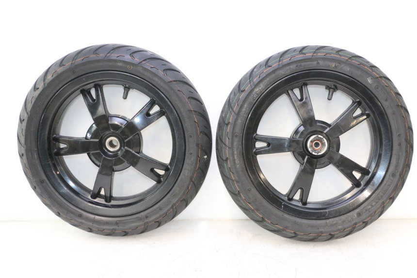 photo de SET VELG PEUGEOT KISBEE 4T 50 (2018 - 2022) - Hoofdaanzicht