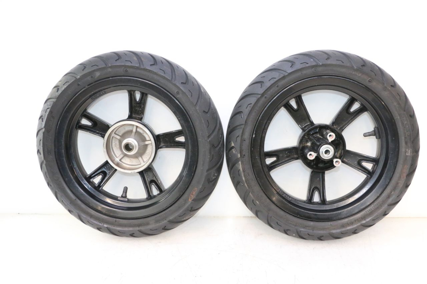 photo de SET VELG PEUGEOT KISBEE 4T 50 (2018 - 2022) - Kenmerkende details