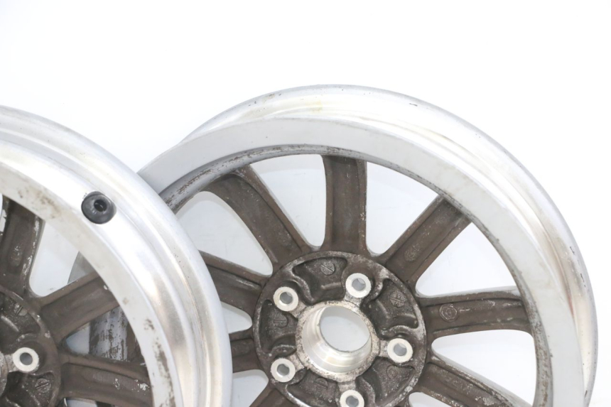 photo de SET VELGEN PIAGGIO MP3 LT 300 (2010 - 2016) - Staat van het oppervlak