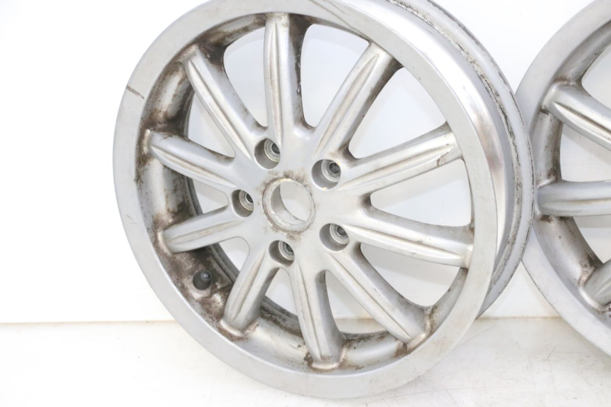 photo de SET VELGEN PIAGGIO MP3 LT 300 (2010 - 2016) - Zoom op componenten