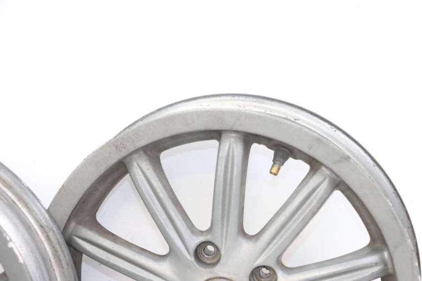 photo de SET VELG PIAGGIO MP3 125 (2006 - 2014) - Kenmerkende details
