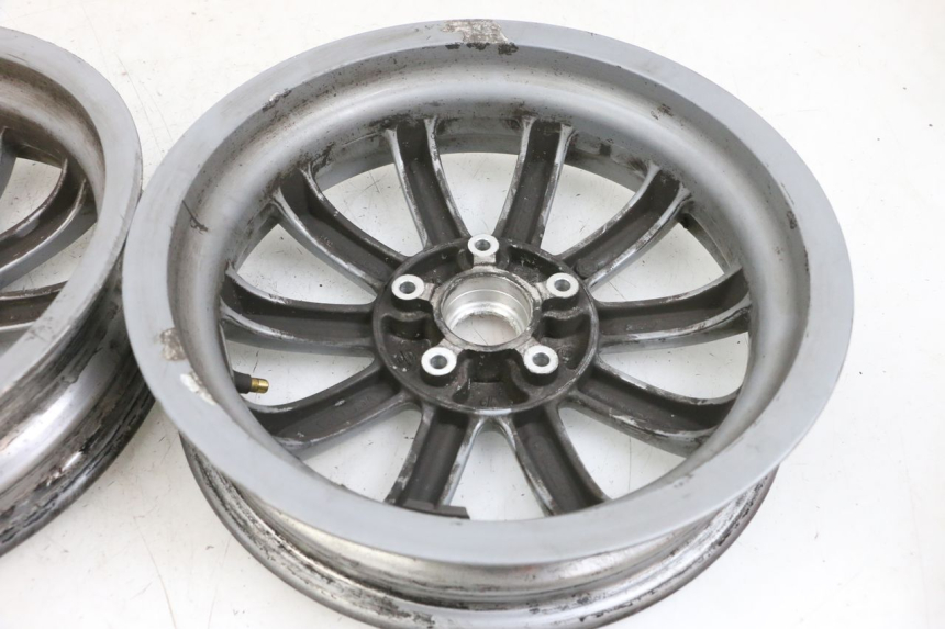 photo de SET VELGEN PIAGGIO MP3 RL 250 (2006 - 2010) - Markeringen en referenties