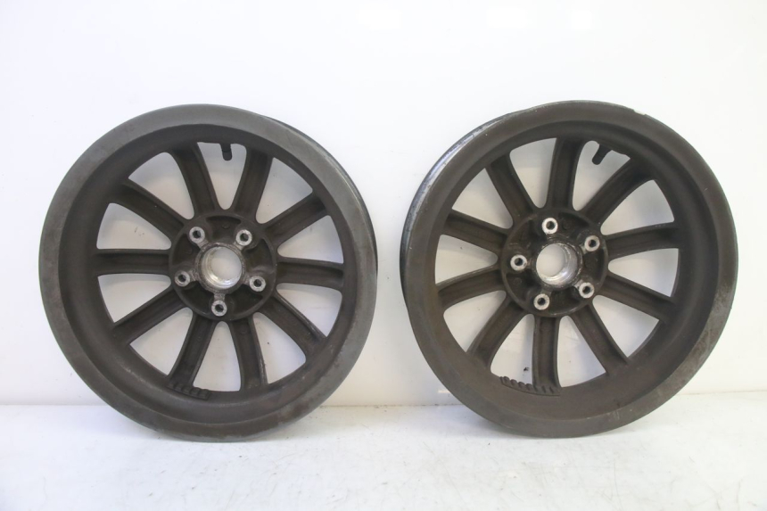 photo de SET VELG PIAGGIO MP3 125 (2006 - 2014) - Focus op structuur