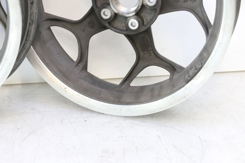photo de SET VELGEN PIAGGIO MP3 500 (2016 - 2018) - Kenmerkende details