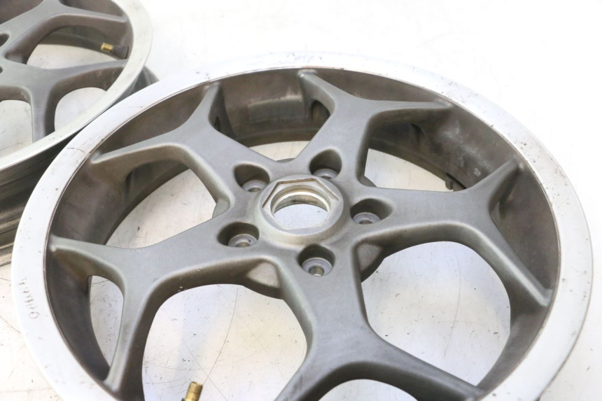 photo de SET VELGEN PIAGGIO MP3 500 (2016 - 2018) - Focus op structuur