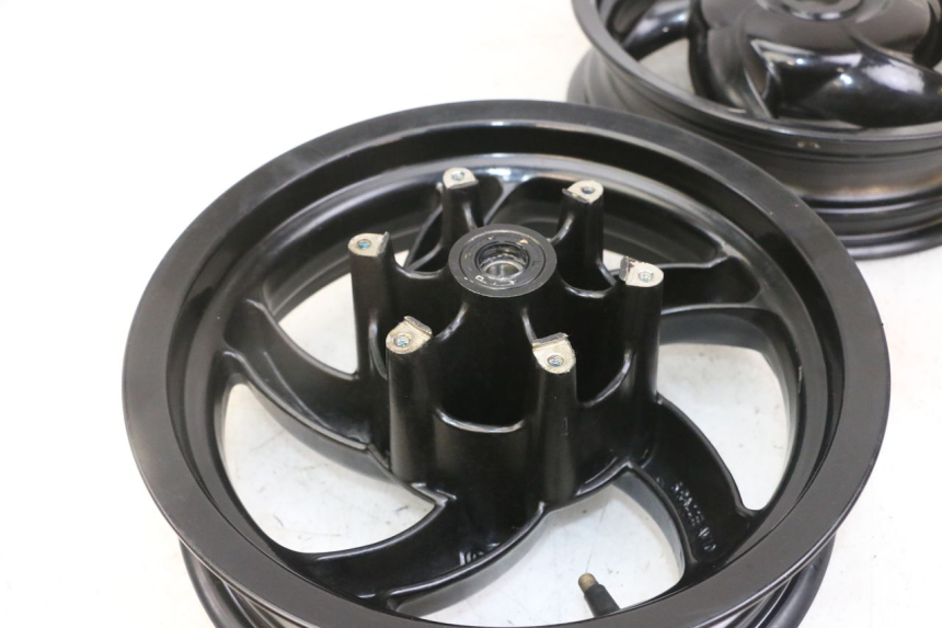 photo de SET VELG PIAGGIO NEW TYPHOON 50 (2018 - 2021) - Zoom op gebruiksstaat