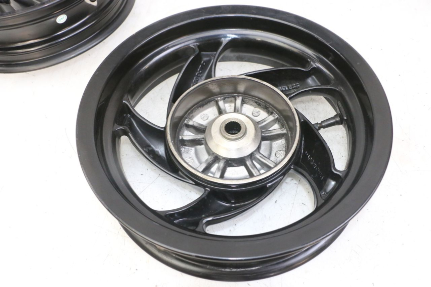 photo de SET VELG PIAGGIO NEW TYPHOON 50 (2018 - 2021) - Staat van het oppervlak