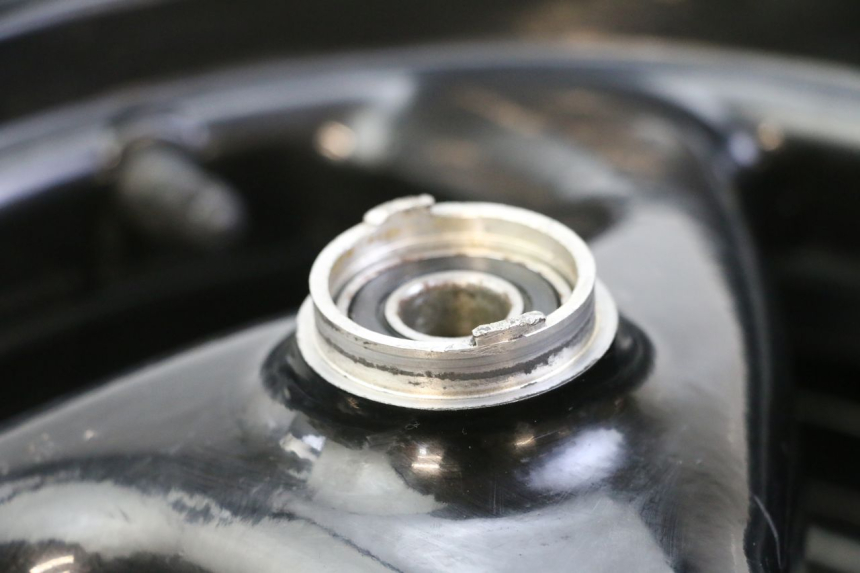 photo de SET VELG PEUGEOT ELYSTAR 50 (2002 - 2014) - Zoom op gebruiksstaat