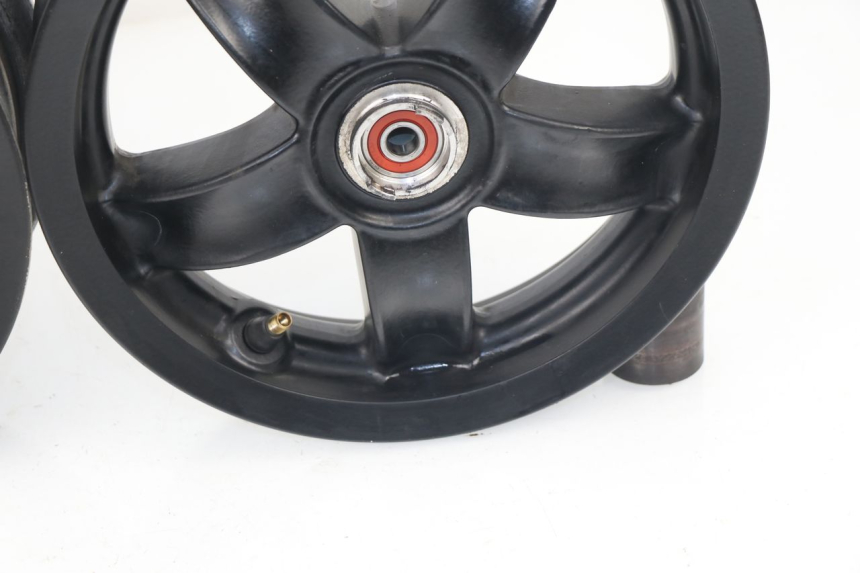 photo de SET VELG PIAGGIO ZIP 2T 50 (2009 - 2019) - Kenmerkende details