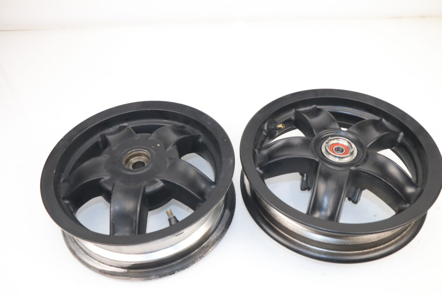 photo de SET VELG PIAGGIO ZIP 2T 50 (2009 - 2019) - Technische close-up