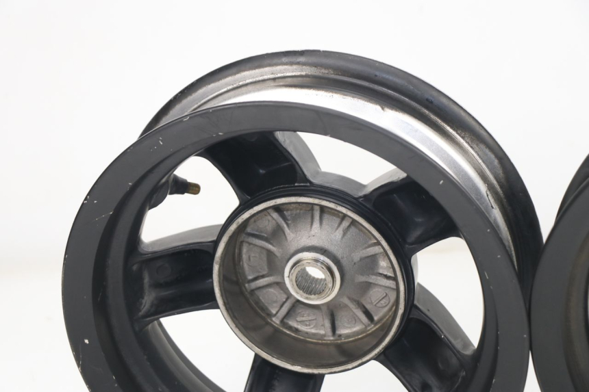 photo de SET VELG PIAGGIO ZIP 2T 50 (2009 - 2019) - Bevestigingspunten