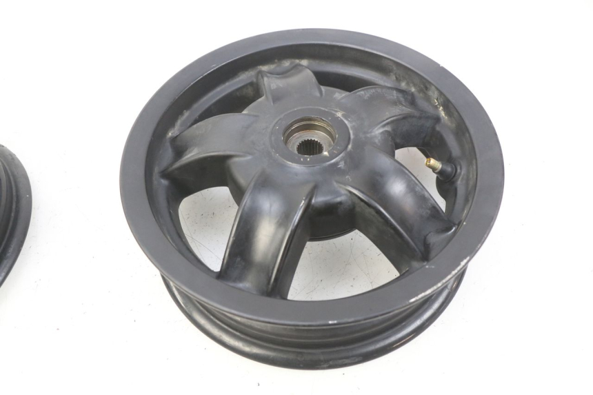 photo de SET VELG PIAGGIO ZIP 4T 50 (2018 - 2020) - Technische close-up