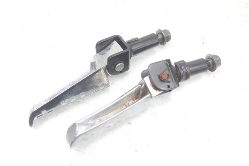 photo de SET ACHTERVOETSTEUNPLAATJES PAAR MASH LEGEND'R 4T 50 (2021 - 2025) - Technische close-up