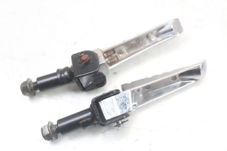 photo de SET ACHTERVOETSTEUNPLAATJES PAAR MASH LEGEND'R 4T 50 (2021 - 2025) - Overzicht