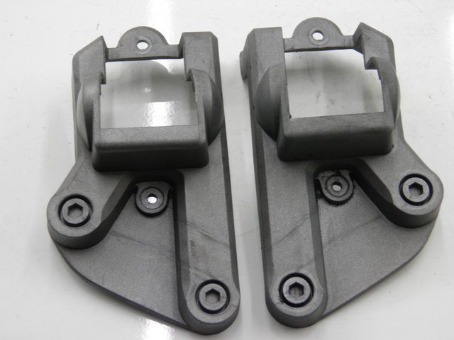 photo de SET ACHTERVOETSTEUNPLAATJES PEUGEOT JET FORCE CARBU 50 (2003 - 2016) - Hoofdaanzicht