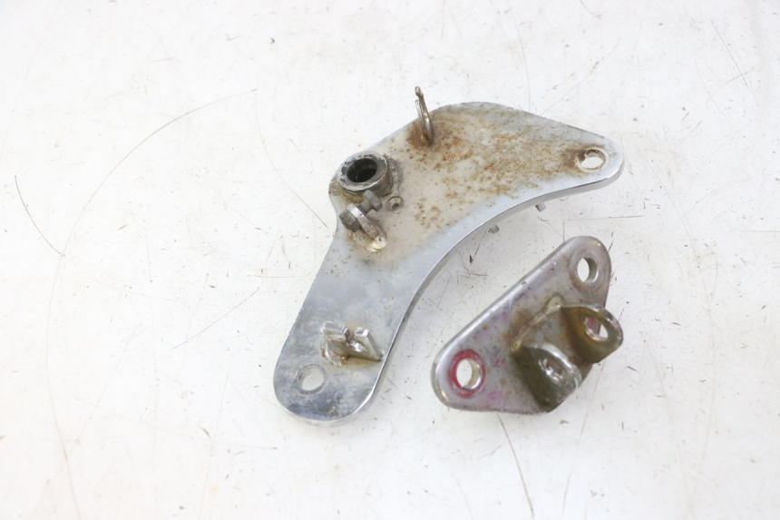 photo de SET VOETSTEUNPLAAT VOORZIJDE HYOSUNG GV AQUILA 125 (2000 - 2009) - Overzicht