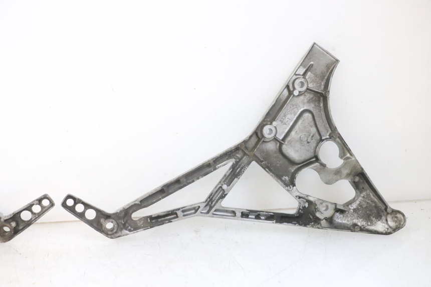 photo de SET VOETSTEUNPLAAT VOORZIJDE YAMAHA FJ 3CX 1200 (1986 - 1996) - Andere kijkhoek