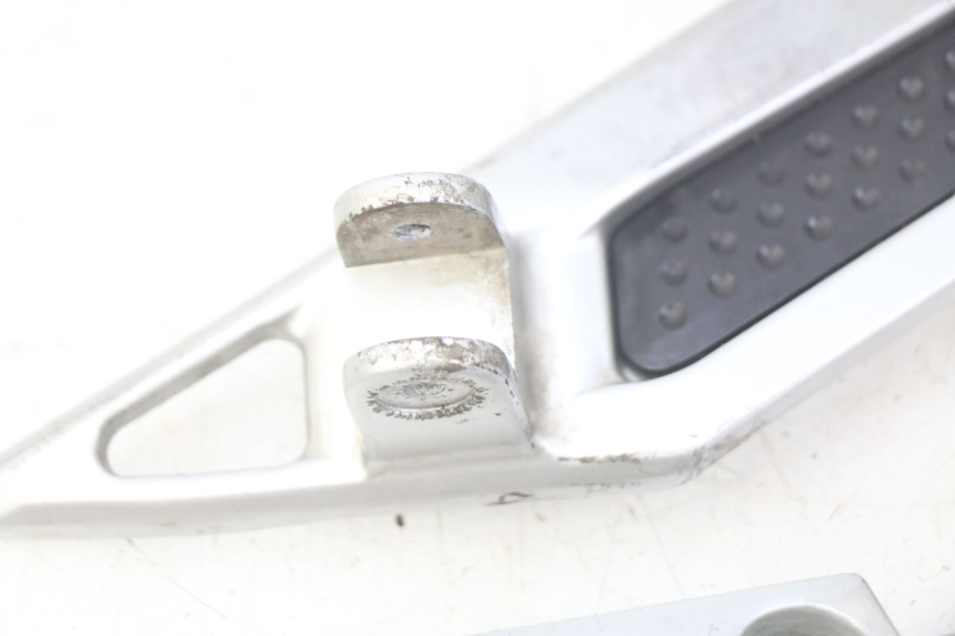 photo de SET VOETSTEUNPLAAT VOORZIJDE YAMAHA FJR ABS 1300 (2006 - 2012) - Zoom op componenten