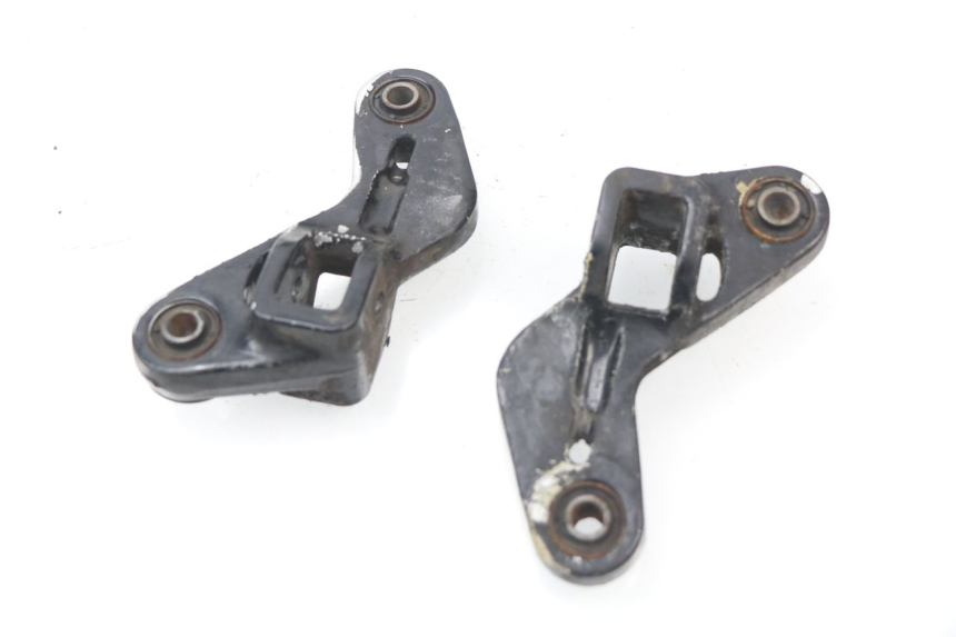 photo de SET VOETSTEUNPLAAT VOORZIJDE SUZUKI GSXF GSX F 600 (1988 - 1997) - Detail van het onderdeel