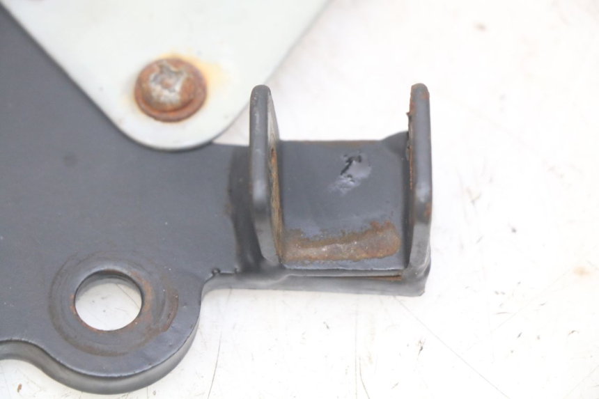 photo de SET VOETSTEUNPLAAT VOORZIJDE YAMASAKI RAPTOR 50 (2013 - 2018) - Detail van het onderdeel