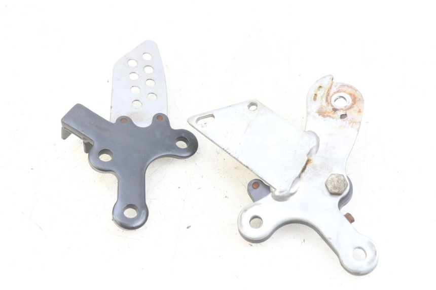 photo de SET VOETSTEUNPLAAT VOORZIJDE YAMASAKI RAPTOR 50 (2013 - 2018) - Technische close-up