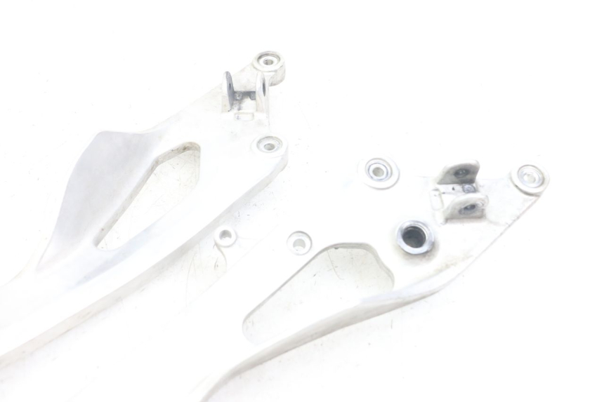photo de SET VOETSTEUNPLAAT VOORZIJDE YAMAHA TDM ABS 900 (2002 - 2014) - Bevestigingspunten