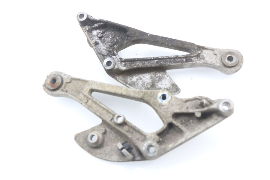 photo de SET VOETSTEUNPLAAT VOORZIJDE YAMAHA XJ600 XJ DIVERSION 600 (1992 - 1997) - Andere kijkhoek