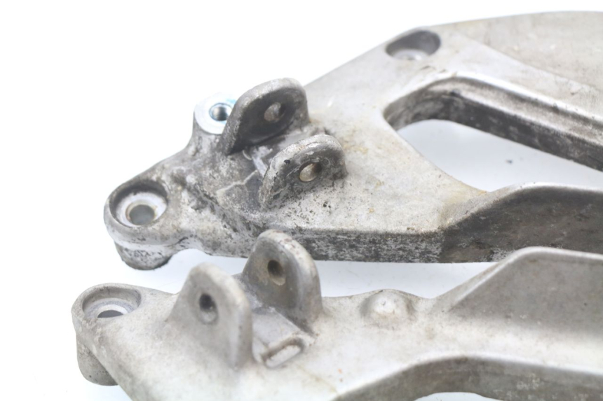 photo de SET VOETSTEUNPLAAT VOORZIJDE YAMAHA XJ600 XJ DIVERSION 600 (1992 - 1997) - Technische close-up