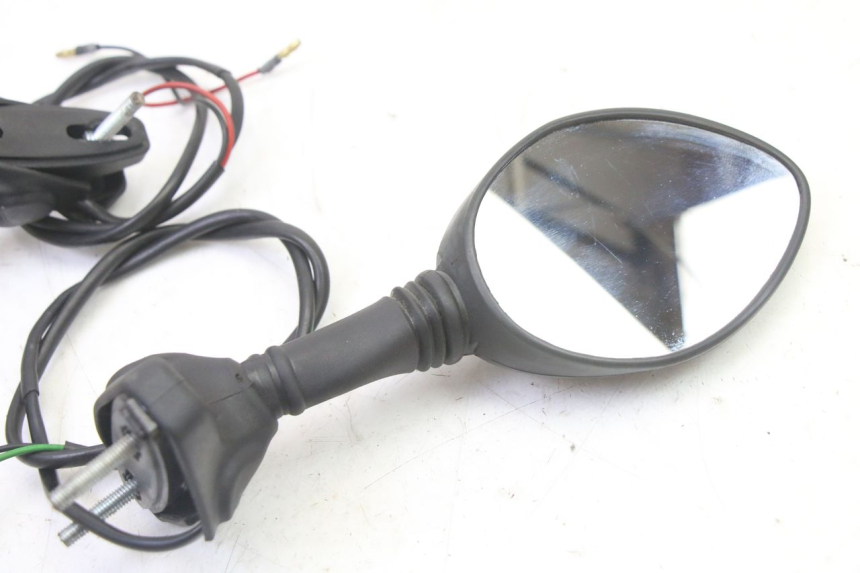 photo de SET SPIEGELS HONDA CBR RR FIREBLADE 900 (1992 - 1994) - Bevestigingspunten