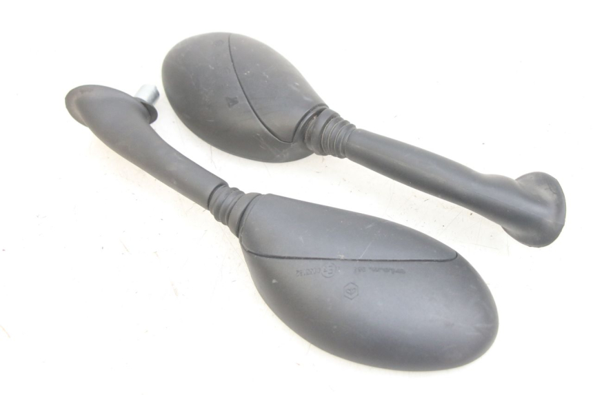 photo de SET SPIEGELS PIAGGIO FLY 125 (2005 - 2012) - Detail van het onderdeel