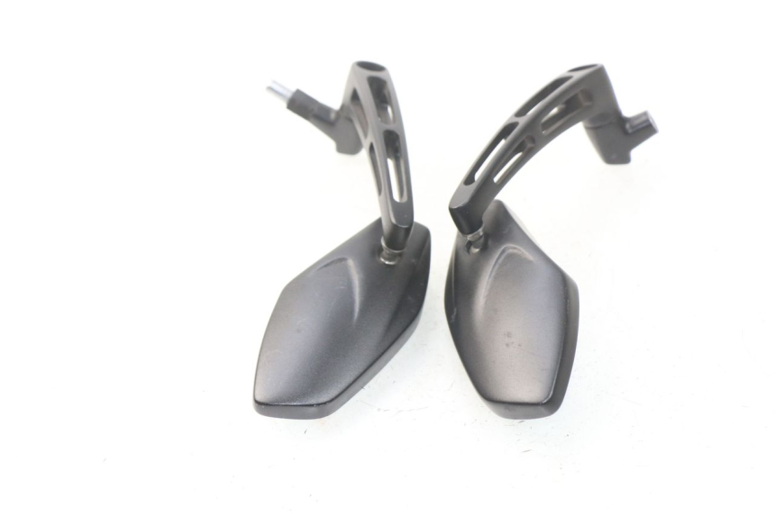 photo de SET SPIEGELS YAMAHA FZ8 800 (2010 - 2016) - Detail van het onderdeel