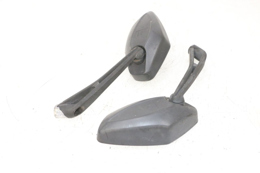 photo de SET SPIEGELS JM MOTORS GTS 125 (2015 - 2019) - Technische close-up