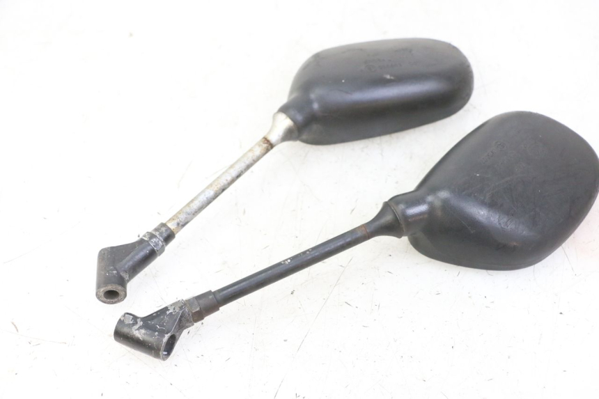 photo de SET SPIEGELS PEUGEOT KISBEE 4T 50 (2010 - 2017) - Bevestigingspunten