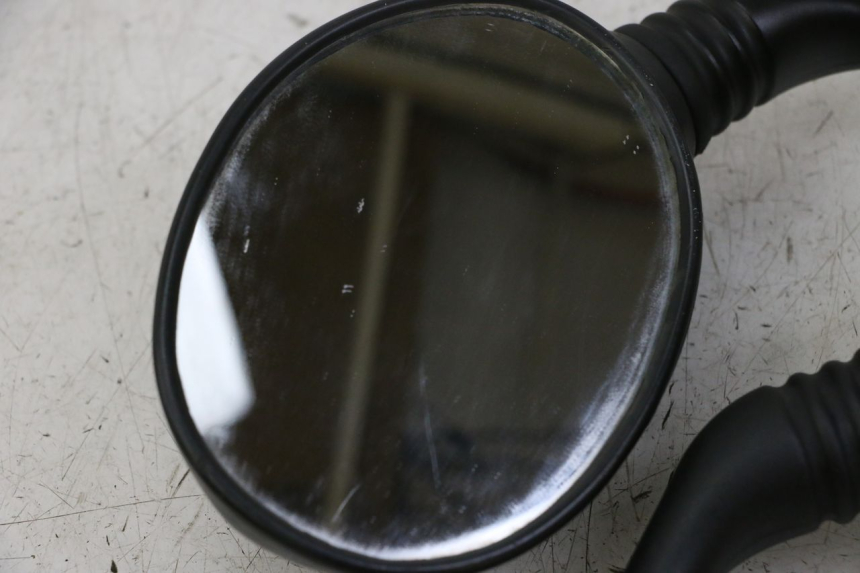 photo de SET SPIEGELS YAMAHA YP MAJESTY 125 (2007 - 2010) - Andere kijkhoek