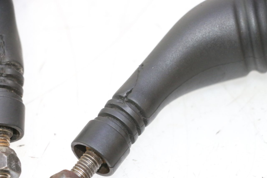 photo de PAAR SPIEGELS YAMAHA YP MAJESTY 125 (1998 - 2001) - Focus op structuur