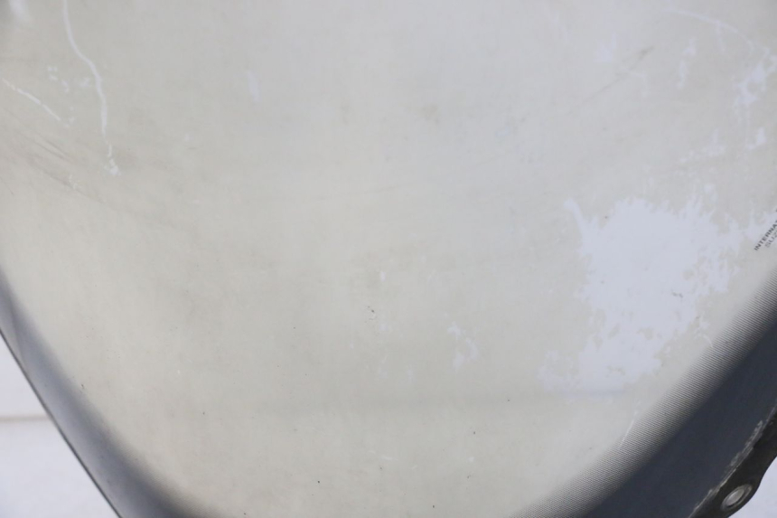 photo de WINDSCHERM SUZUKI BURGMAN 125 (2007 - 2014) - Detail van het onderdeel